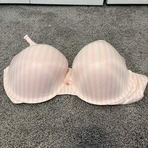 Victoria’s Secret Bra NWT